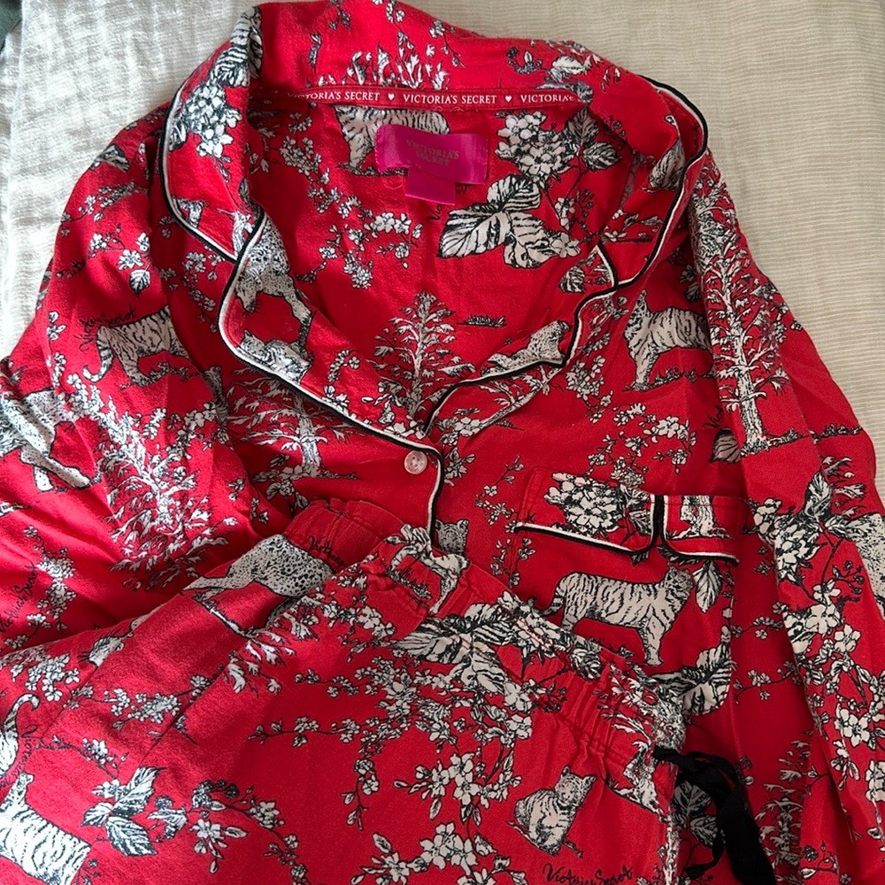 Victoria’s Secret PJ set